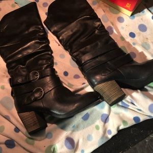 Mid Calf Low Heel Slouch Riding Boot size 8